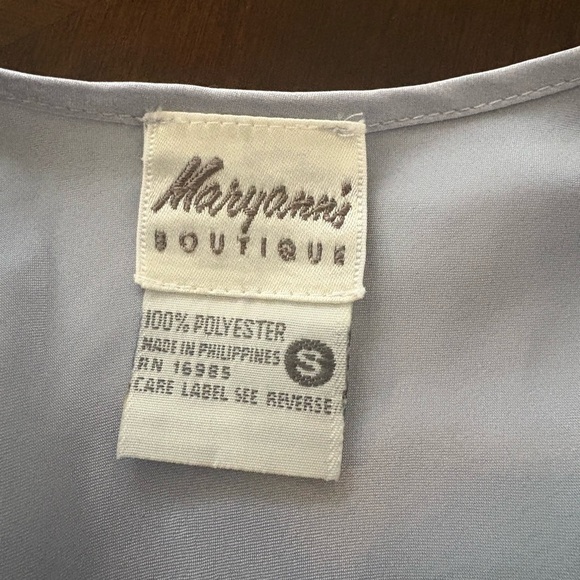 VTG MARYANNI Floral Embroidered Liquid Satin Chemise Nightgown with robe nwt - Picture 2 of 5